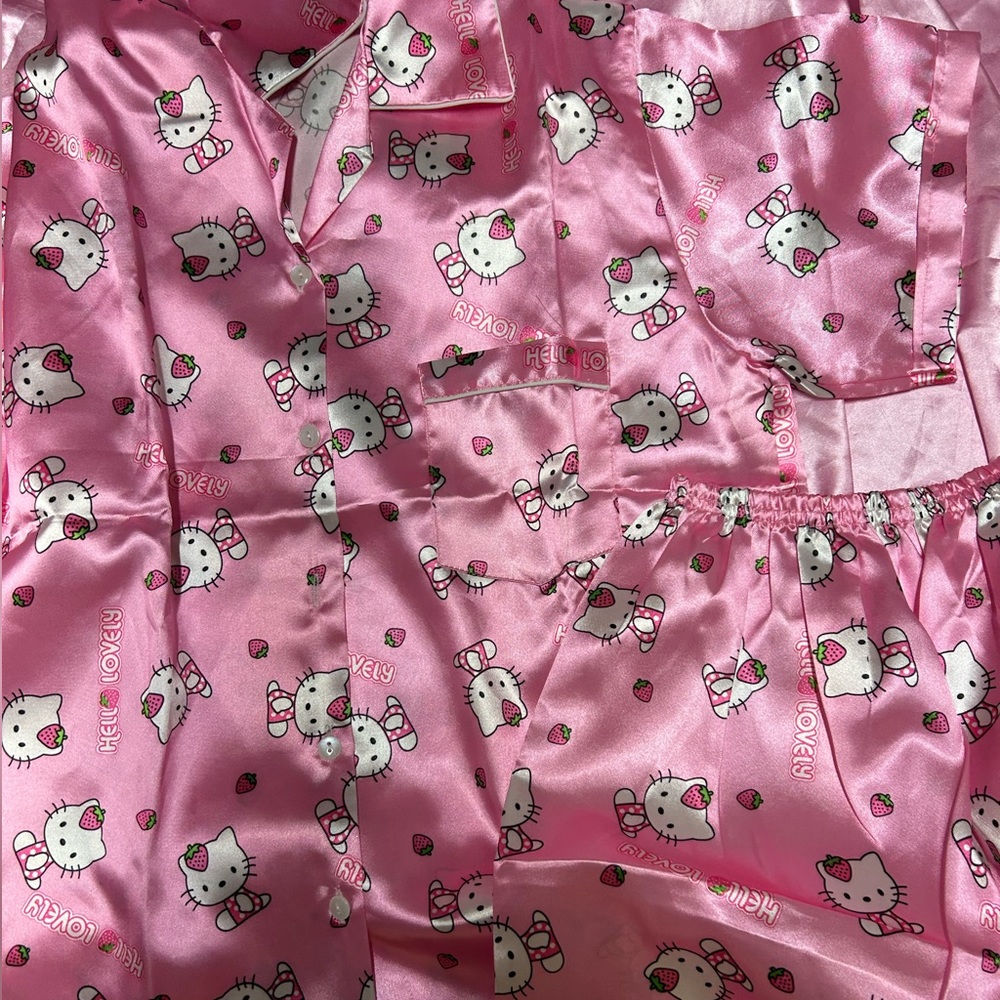Hello Kitty Pajama Set
